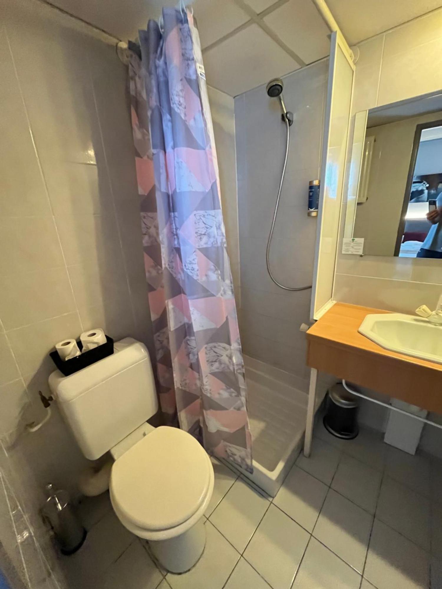 Brit Hotel Le Vesoul Ngoại thất bức ảnh