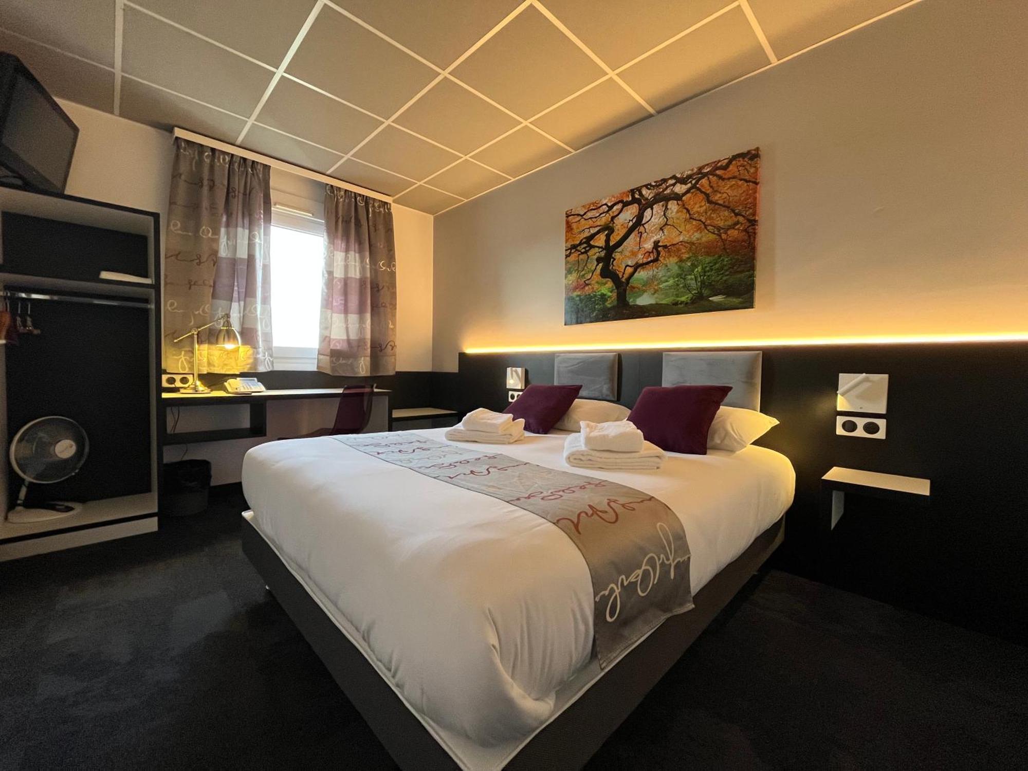 Brit Hotel Le Vesoul Ngoại thất bức ảnh
